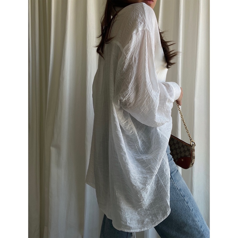 GLAY OVERSIZED SHIRT — In White - Picture 4 of 11